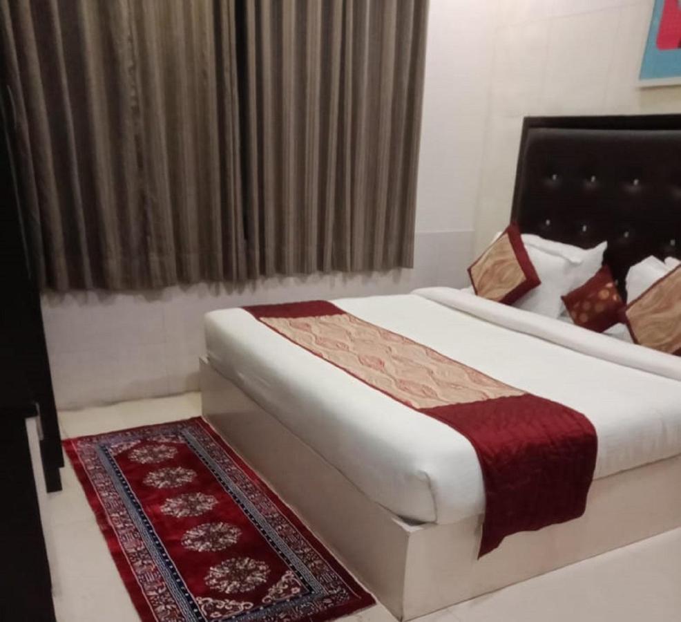 Vivah Residency Hotel New Delhi Exterior photo